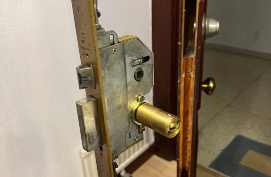 reparar bombin puerta vigo